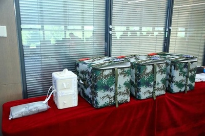 中国の有人宇宙船「神舟15号」の飛行士 実験サンプル20キロ超を持ち帰る