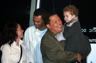 コロンビア人質事件、チャベス大統領は「だまされた」