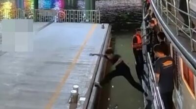 タイでさらした「韓国の恥」…接岸前、船から陸に飛び移ろうとした韓国人男性、転落