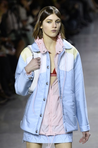 ＜14/15年秋冬パリコレクション＞ミュウミュウ