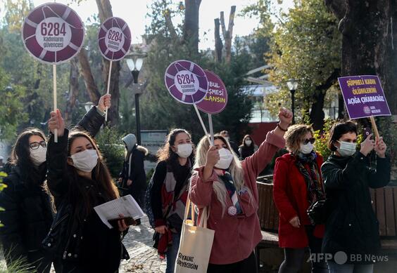 外泊中の受刑者、妻・母・娘を射殺 トルコ