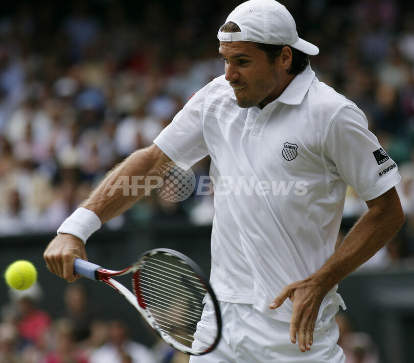 フェデラーが7年連続決勝進出、ウィンブルドン選手権