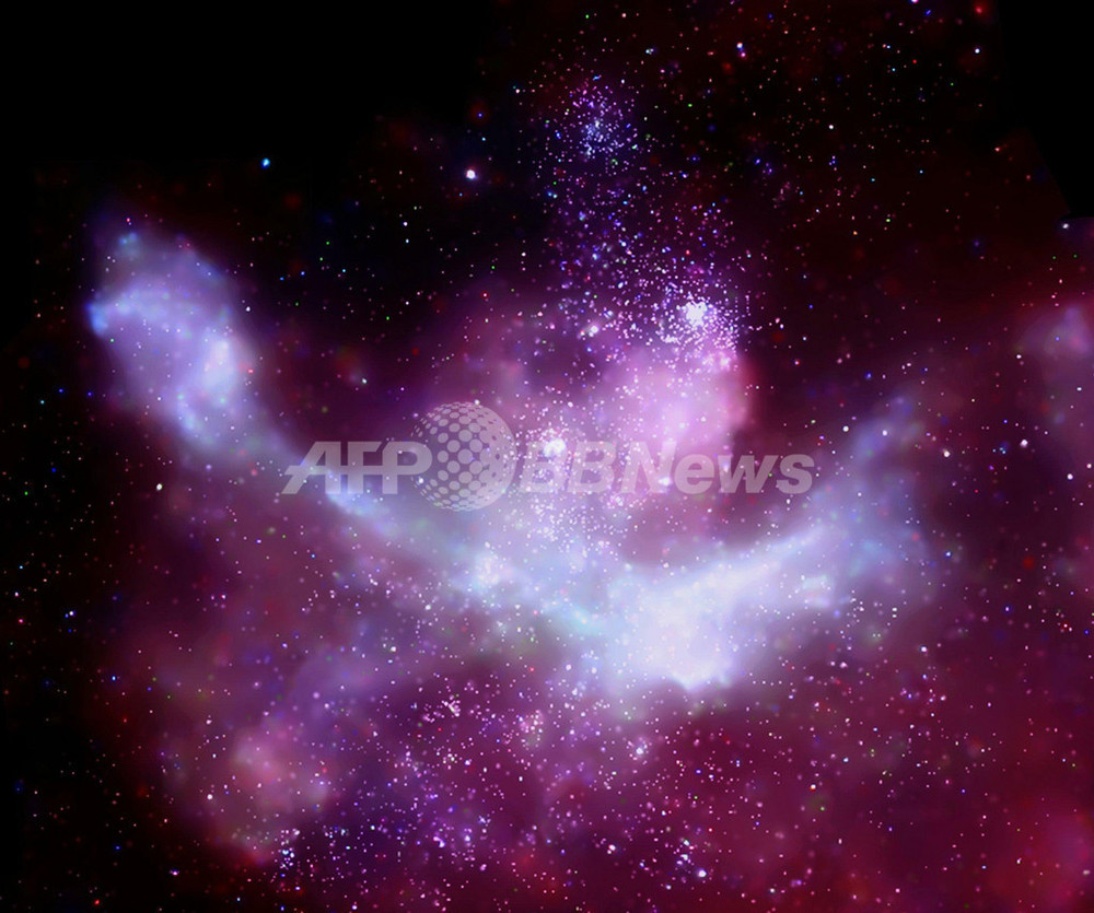 りゅうこつ座星雲 に1万4千個の星 Nasa 写真1枚 国際ニュース Afpbb News