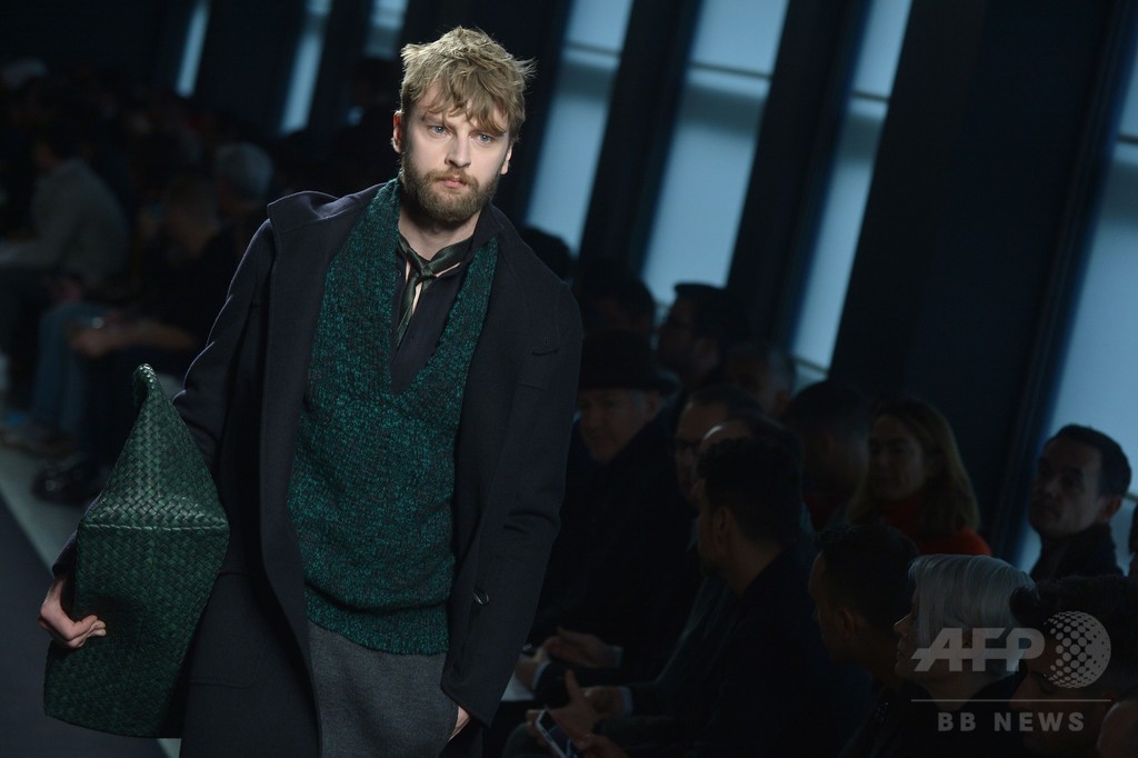 コーデュロイ素材で快適さを追求、「ボッテガ・ヴェネタ」15/16年秋冬メンズ