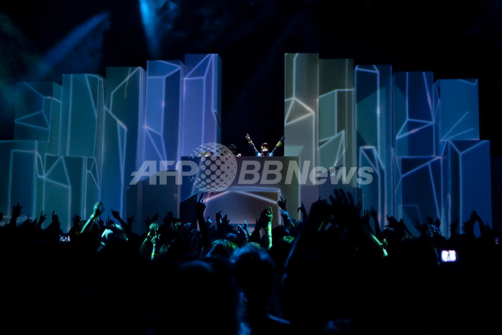 ＜Party＞リーボック×バーバル、「リズム・アンド・ライト」キャンペーン記念パーティ