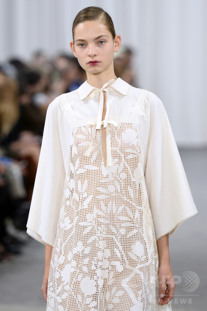 「ヴェロニク・ブランキーノ」17年春夏