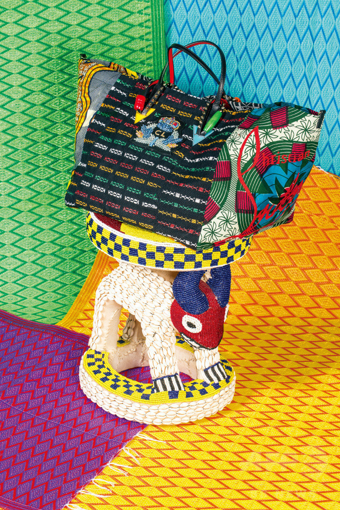 「クリスチャン ルブタン」、チャリティーバッグ発売