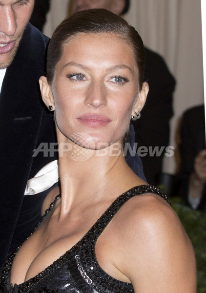 ジゼル・ブンチェン 、7年連続でモデル長者番付1位の座に輝く