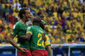 サッカーW杯ブラジル大会（2014 World Cup）グループA、ブラジル対カメルーン。同点ゴールを決めて喜ぶカメルーンのジョエル・マティプ（Joel Matip、左、2014年6月23日撮影）。(c)AFP/ADRIAN DENNIS