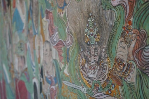 中国元代の壁画「朝元図」、パリのユネスコ本部で公開 写真14枚