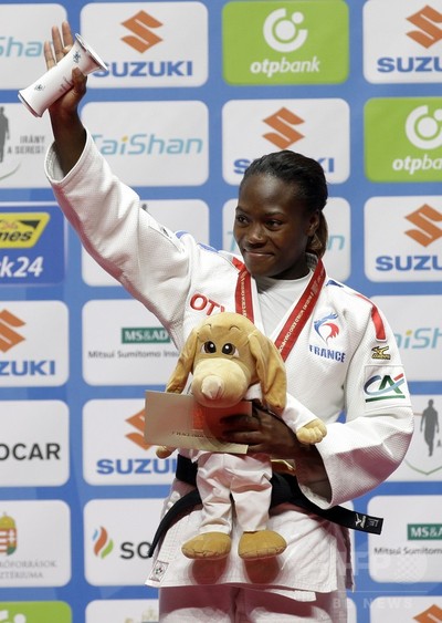 アグベニューがリオの借り返し女子63キロ級制覇、世界柔道