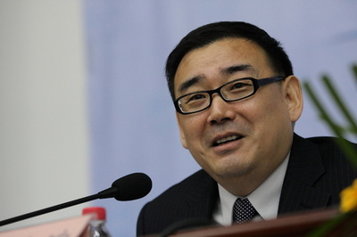 オーストラリア人作家、中国で逮捕 「スパイ行為」の疑い