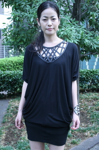 ＜ファッション業界の人々＞ハードな小物で全身のバランスを