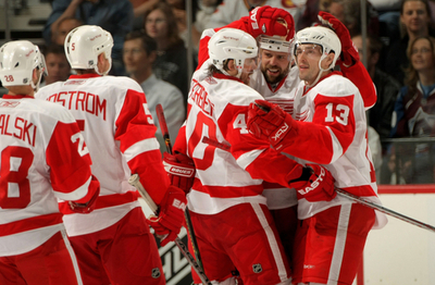 レッドウィングス 3連勝でカンファレンス決勝に王手