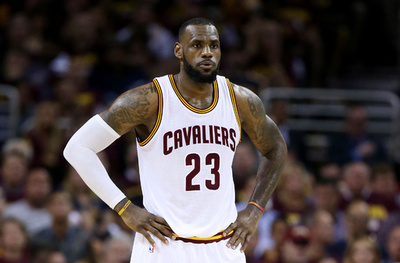 ジェームズがキャバリアーズ残留へ、米報道