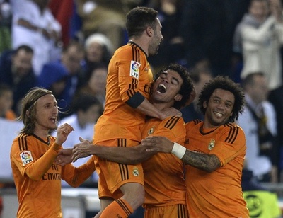 レアル勝利、バルセロナとアトレティコとの勝ち点差詰める