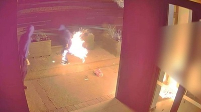 動画:放火犯、ズボンに火がつき逃走 オーストラリア