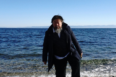 艾未未氏、デンマークの美術展を中止 難民財産没収法に抗議