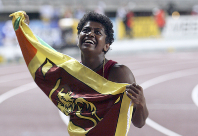 ジャヤシンゲ 女子200メートルで銅メダル