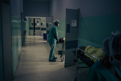 ハイチで武装集団が病院に押し入り患者殺害 国境なき医師団