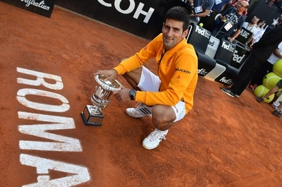 ジョコビッチ、フェデラー破り4度目の戴冠 イタリア国際