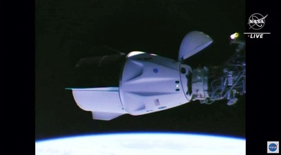 星出さん搭乗「クルードラゴン」、ISSにドッキング