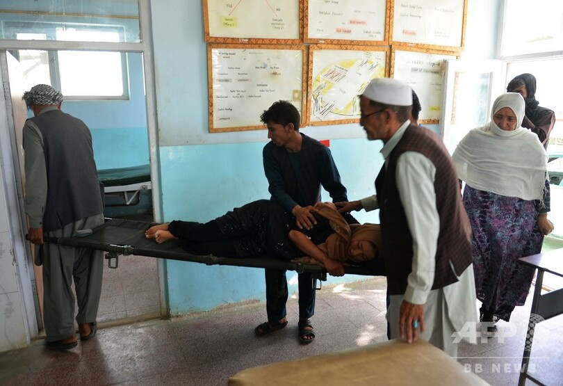 タリバンのアフガン都市襲撃、死者310人超 住民も犠牲に