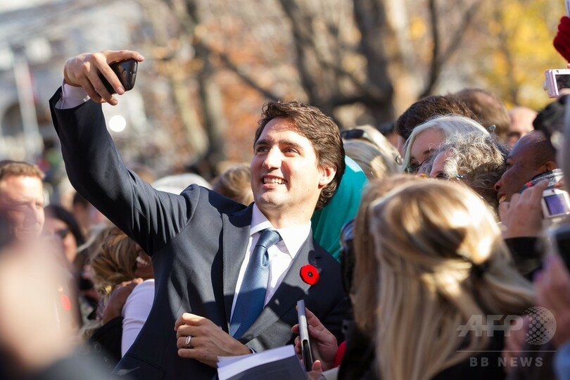 カナダでトルドー新首相が就任、新内閣の半数は女性