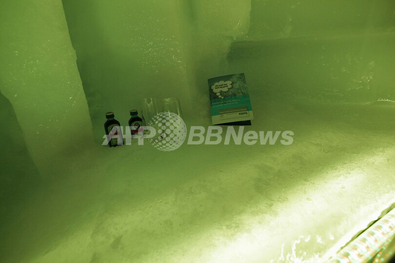 愛は冷めません、オランダに室温8度の「氷のホテル」