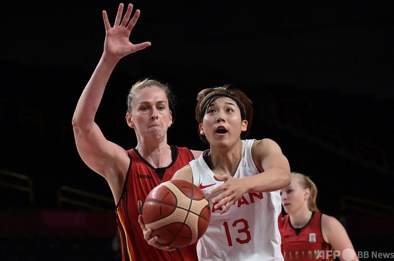 日本がベルギー下し初の4強入り 米も快勝 五輪バスケ女子