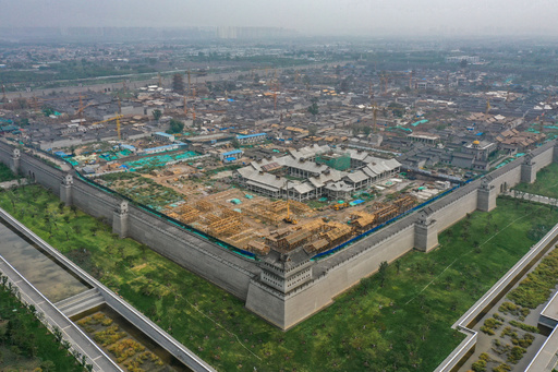 空から見た修復中の古城 山西省