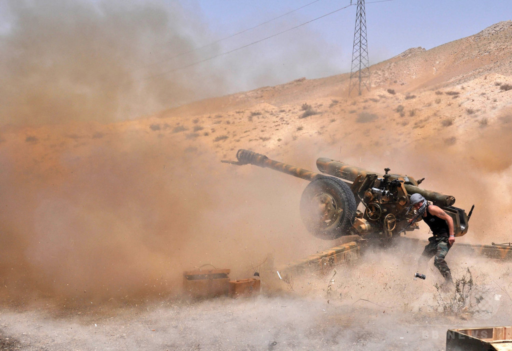 IS、シリア・パルミラで政府軍が放棄した戦闘装備を入手 米国防総省 IS、シリア・パルミラで政府軍が放棄した戦闘装備を入手 米国防総省