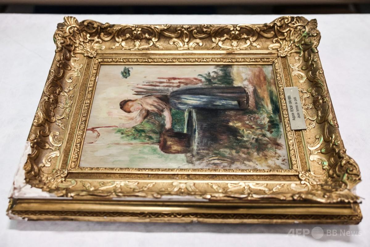 仏で盗難のルノワール作品2点、壁の裏から発見も一部損傷 写真9枚 国際