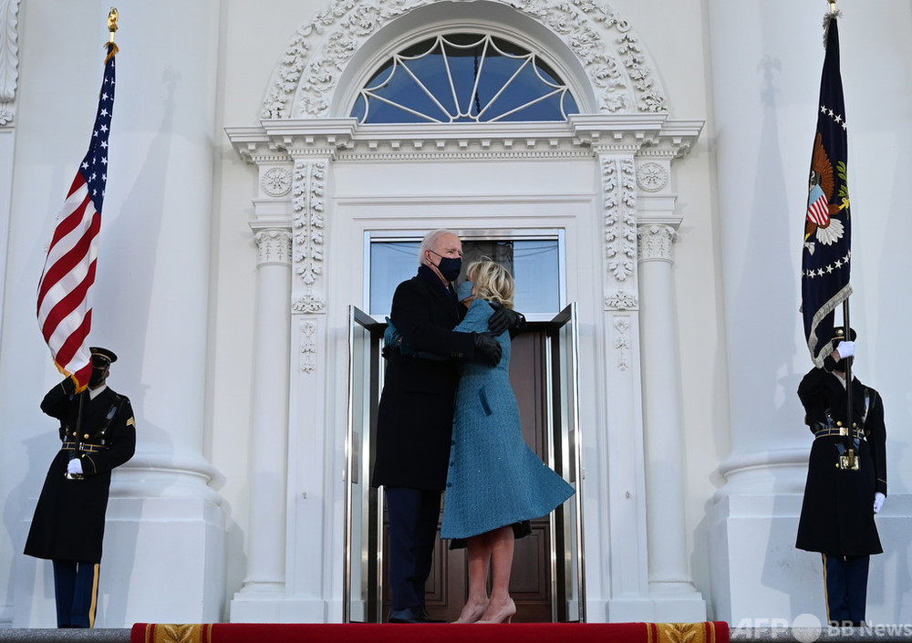 バイデン新大統領、ホワイトハウスに到着