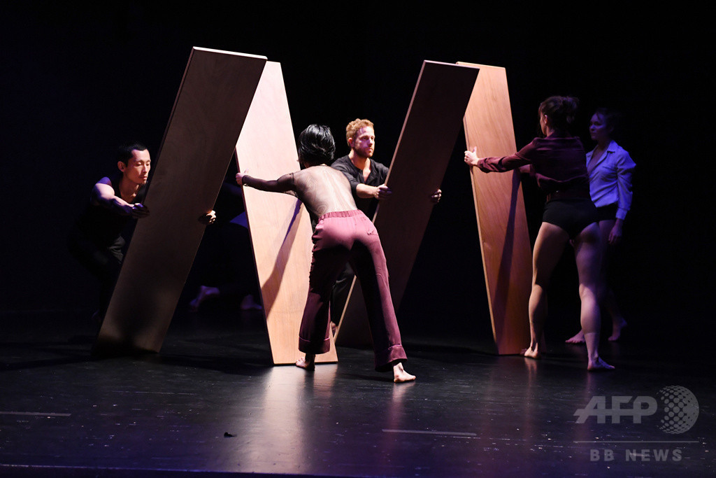 「セルジオ ロッシ」17年春夏