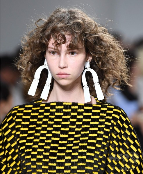 「プロエンザ スクーラー」17年春夏