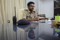 インド中部グワリオルで、AFPとのインタビューに応じるクマル・プラティーク警視（2016年4月26日撮影）。(c)AFP/MONEY SHARMA