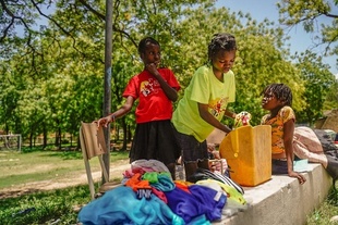 ハイチ、子ども10万人が餓死の恐れ ユニセフ