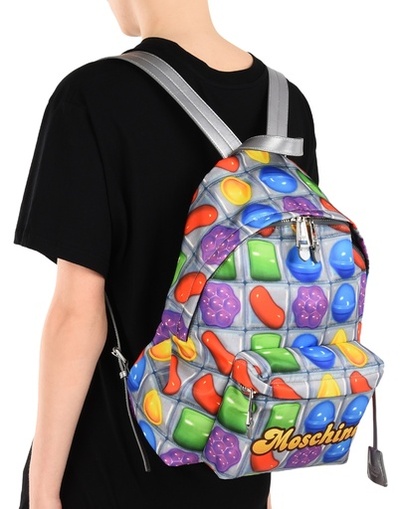 「モスキーノ」がゲーム「キャンディークラッシュ」とコラボ