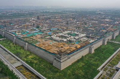 空から見た修復中の古城 山西省