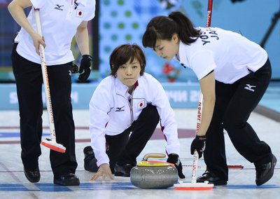 日本、カーリング女子は初日1勝1敗 ソチ五輪