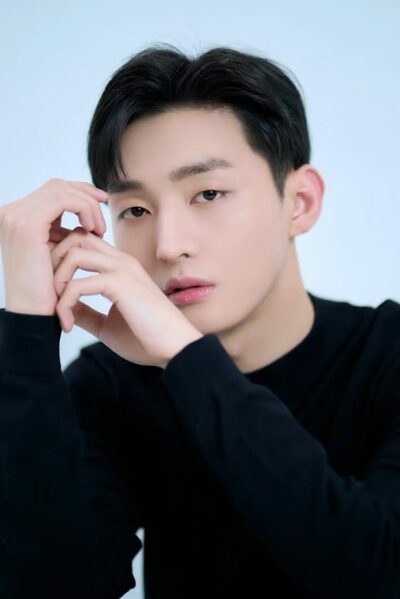 元Wanna Oneのユン・ジソン、Billionsと専属契約締結