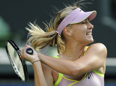 シャラポワ ベネソバを下し準決勝進出、東レ・パンパシフィック・オープン