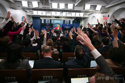 トランプ政権、会見室の座席管理掌握を「真剣に検討」
