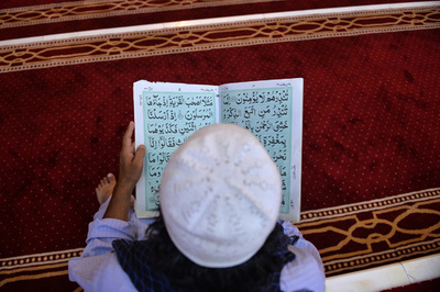 少年が自分の手切断、神を冒涜したと誤解 パキスタン