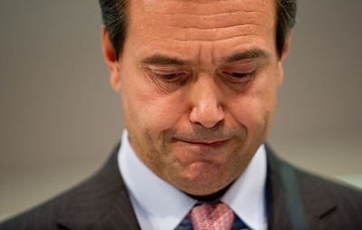 クレディ・スイス会長辞任、コロナ規制違反で