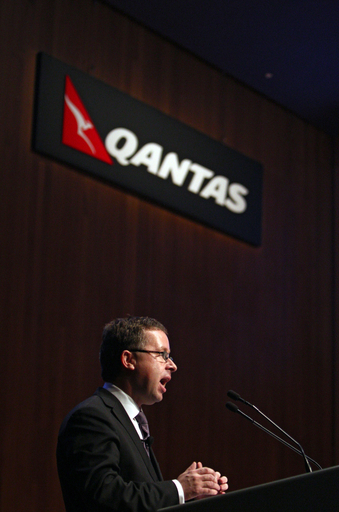 豪カンタス航空、労組のストに全便運行停止で対抗