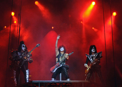 世界ツアー中のKISS、南米で公演