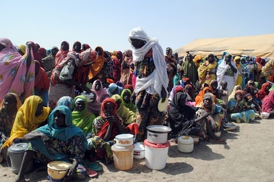 避難民キャンプで女2人自爆、58人死亡 ナイジェリア