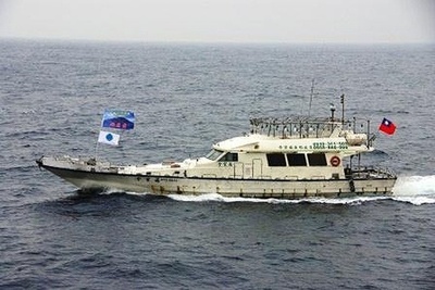 台湾の活動家ら、漁船で尖閣諸島に接近中